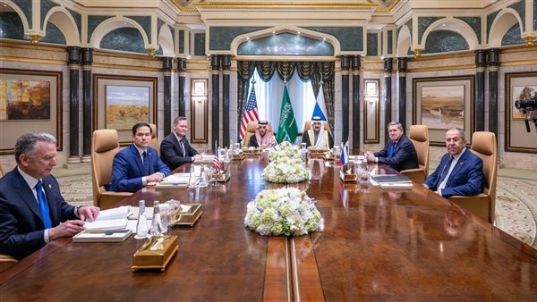 جانب من المباحثات