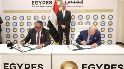 باستثمارات 5.13 مليون دولار.. توقيع اتفاقيتين لزيادة إنتاج البترول الخام بالصحراء الغربية