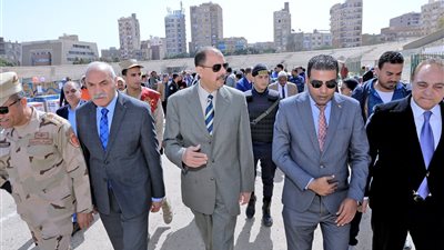 توزيع 60 جهاز عروس وكرسي كهربائي ومتحرك على الفئات الأولى بالرعاية في سوهاج