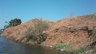 تهدر المليارات على الدولة.. شكاوى من التعديات على نهر النيل بالردم في محافظة الغربية