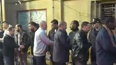  مطرب المهرجانات أورتيجا يتلقى عزاء والده في عزبة النخل| بث مباشر 