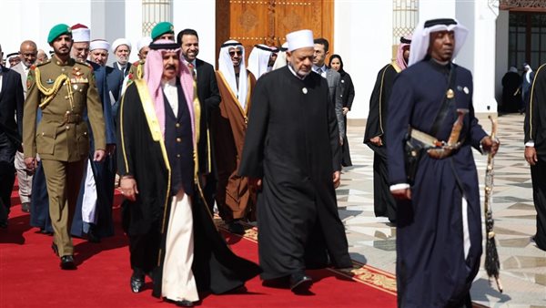 شيخ الأزهر وملك البحرين