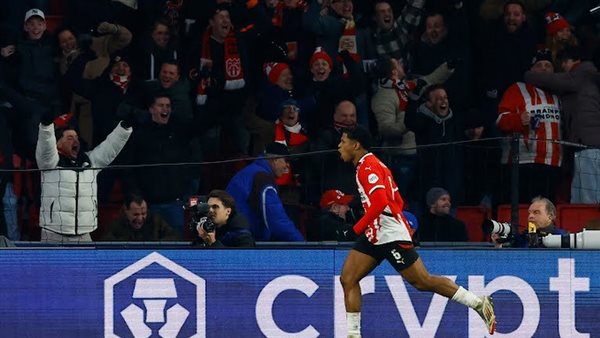 مباراة يوفنتوس وآيندهوفن