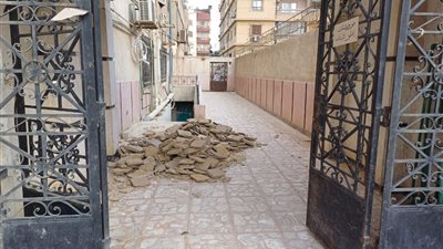 الأمن يفحص مزاعم الترويع والاعتداء على سكان إحدى العمارات بالمقطم