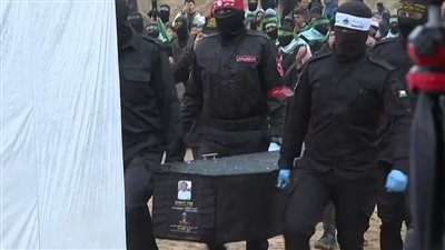 حماس: الجمهور الصهيوني أمام خيارين.. استقبال أسراهم في توابيت أو احتضانهم أحياء بشروط المقاومة