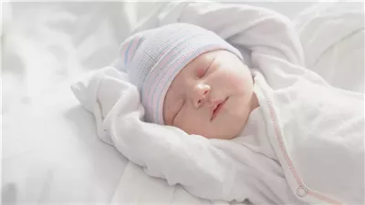 طفل يولد مرتين لإنقاذ حياته وعلاج أمه في سابقة طبية نادرة 