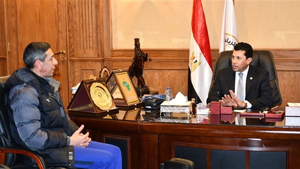 وزير الرياضة 