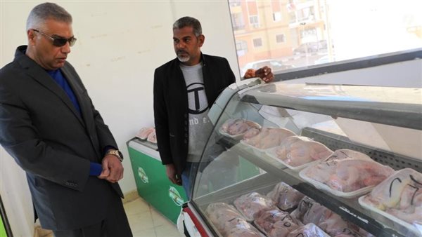 محافظ أسوان