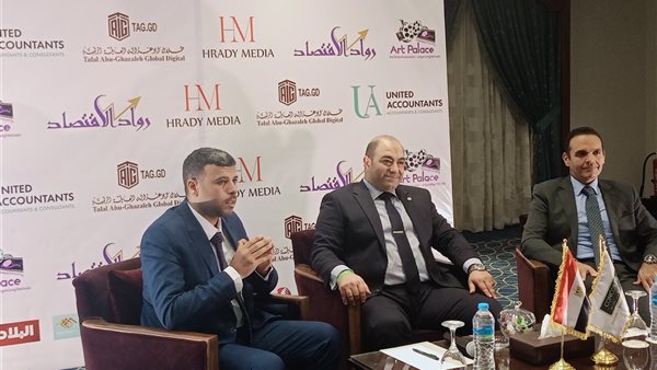 افتتاح ملتقى رواد