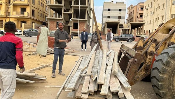 جانب من أعمال الإزالة