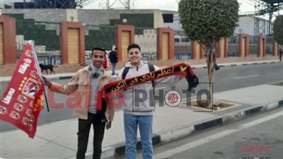 توافد جماهير الأهلي على ستاد القاهرة استعدادًا لمباراة القمة أمام الزمالك | بث مباشر