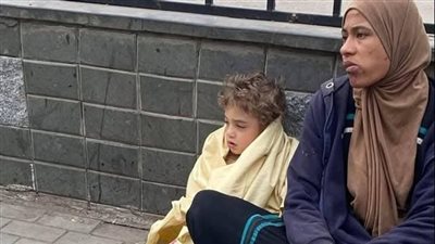 والدة الطفل لم تتهم السيدة بشيء.. الأمن يكشف تفاصيل واقعة طفل ألف مسكن | بث مباشر