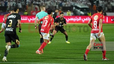 نتيجة مباراة الأهلي والزمالك.. التعادل السلبي يحسم الشوط الأول 