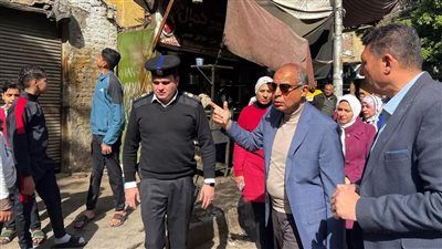 محافظ المنيا يقود حملة رقابية لمتابعة الأسواق والمخابز والنظافة ورفع الإشغالات