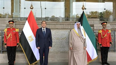 مراسم استقبال رسمية لرئيس الوزراء في الكويت 
