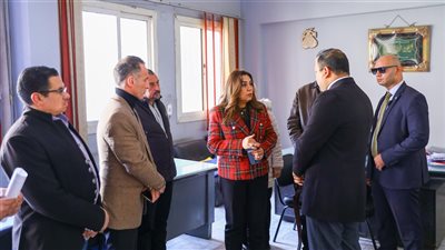 وزيرة التنمية المحلية لرئيس حي بولاق الدكرور: المركز التكنولوجي واجهتُنا ولازم يبقى أفضل من كدا