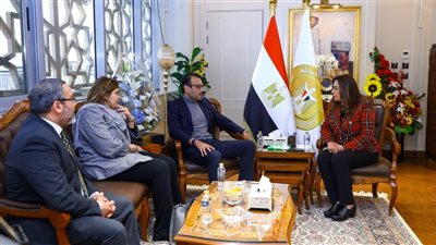 وزيرة التنمية المحلية: حريصون على دعم الأسر الأكثر احتياجًا بالمحافظات خلال شهر رمضان