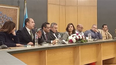 فتاة وبحيرتان.. نجوم السياسة والثقافة والفن يشاركون في توقيع رواية أماني القصاص بنقابة الصحفيين