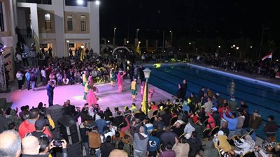 المقاولون العرب تقيم حفلا ترفيهيا للعاملين بمشروع محطة الطاقة النووية بالضبعة