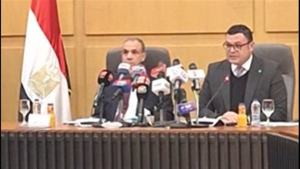 وزير الإسكان 