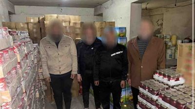 شركات وهمية بأسماء مختلفة.. القبض على تشكيل عصابي للنصب على شركات توريد المواد الغذائية بالقاهرة