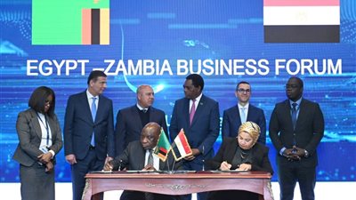 المقاولون العرب توقع 3 مذكرات تفاهم لتنفيذ 10 مشروعات طرق وكباري بزامبيا