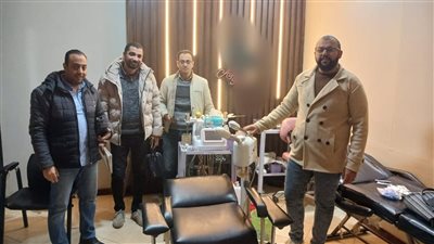 ضبط طالبة ألسن وخريج تجارة لانتحالهما صفة أطباء في سوهاج