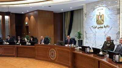 من 9 حتى 2 ظهرًا.. مواعيد عمل الجهات الحكومية خلال شهر رمضان|بث مباشر 