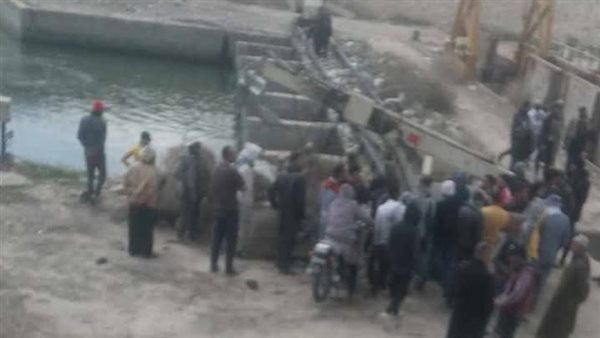 سقوط سيارة - أرشيفية