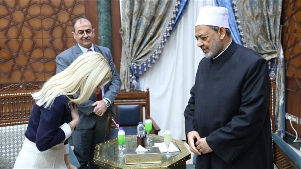 الدكتور أحمد الطيب