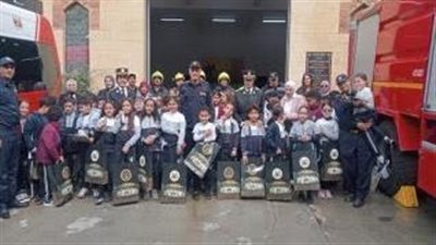 الحماية المدنية بالقاهرة تستقبل طلاب مدرسة في زيارة للتعرف على دور رجال الشرطة