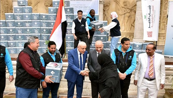 محافظ الأقصر ودعم