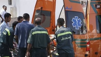 مصرع 4 أشخاص وإصابة 10 آخرين في تصادم ميكروباص وربع نقل بأسيوط | بث مباشر