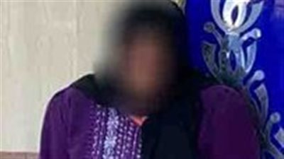 أب يترك طفليه لسيدة لاستغلالهما في استجداء المارة مقابل مبالغ مالية بالقاهرة.. والداخلية تلقي القبض عليها