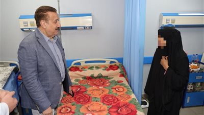 محافظ المنوفية يزور مصابي غزة بمستشفى شبين الكوم ويقدم الدعم للأسر