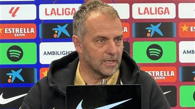 مدرب برشلونة: نركز على مباراة سوسيداد غدًا.. ونقاتل من أجل 3 ألقاب