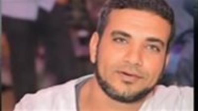 في ظروف غامضة.. أهالي المنيا يعثرون على جثمان شاب به طلق ناري داخل منزله| بث مباشر 