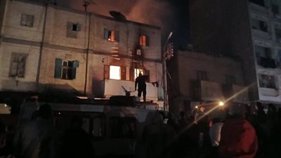 السيطرة على حريق شب داخل منزل طابقين بقنا |بث مباشر 