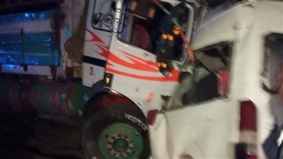 التحفظ على سائق النقل المتسبب في مصرع وإصابة 15 شخصًا بينهم سودانيين بحادث تصادم أسيوط