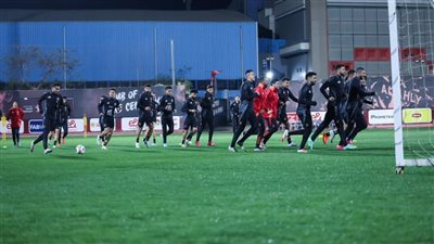 الأهلي يواصل تدريباته استعدادًا لمواجهة طلائع الجيش في الدوري
