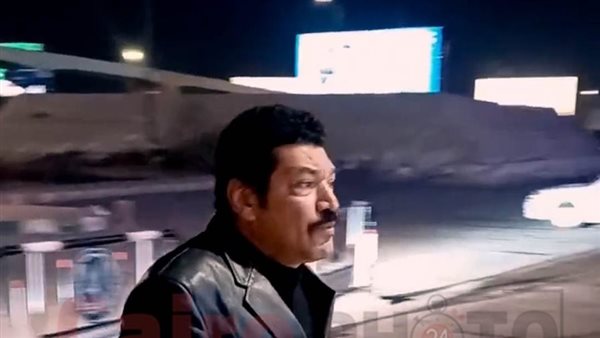 باسم سمرة خلال عزاء