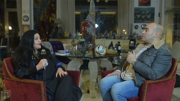 الفنانة التشكيلية