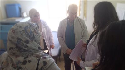 مدير صحة القاهرة يتفقد مراكز البساتين ويوجه بحل مشكلات الميكنة سريعًا