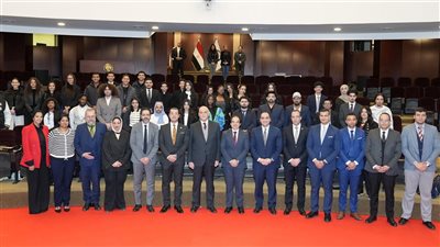 النيابة تستقبل وفدًا من جامعة لندن وطلاب كلية القانون بالجامعة البريطانية في مصر 
