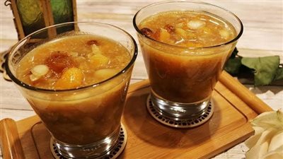 سيد العصائر في رمضان.. طريقة عمل الخشاف بقمر الدين خطوة بخطوة