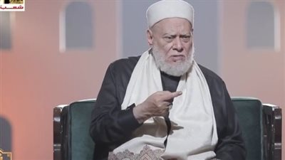 علي جمعة: عندي 75 سنة ولسه ببحث البنت المحجبة اللي بتطلع حتة من شعرها بتعمل كده ليه