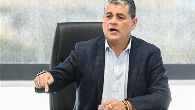 رويز يلغي معسكر الحكام ويكتفي بجلسة واختبارات بدنية وفيديو بسبب رمضان| خاص