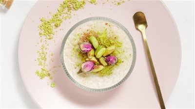 بدون لبن.. طريقة عمل المهلبية بالنشا والماء