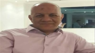 سقط فجأة.. تفاصيل وفاة معلم لغة إنجليزية بمدرسة في المنيا | بث مباشر