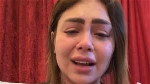 هدير عبد الرازق 